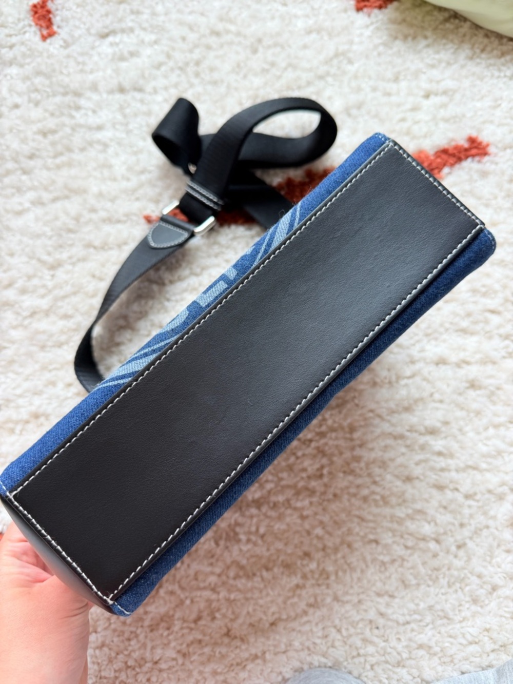 Burberry Denim Medium print Note Crossbody bag Blue NWT - Picture 3 of 13